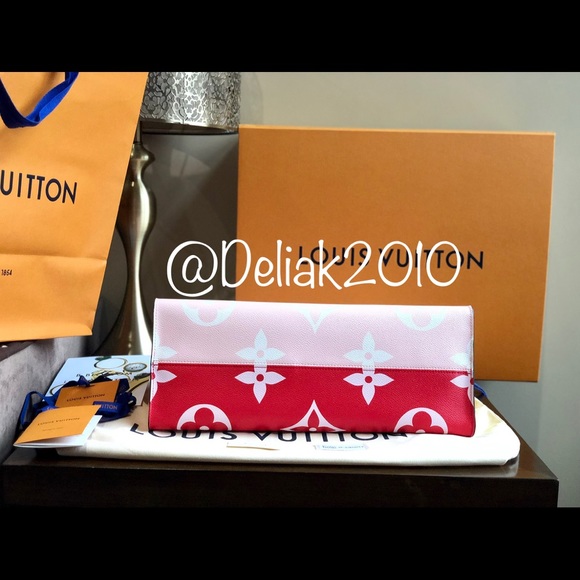 SOLD! Louis Vuitton OnTheGo Giant Monogram Rouge - Picture 4 of 8